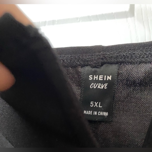 Off Shoulder Split Sleeve SHEIN Plus size Classic Black Dress - Picture 4 of 7